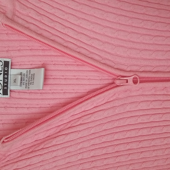 Jones Studio Sweater and Tank Set - Picture 4 of 16